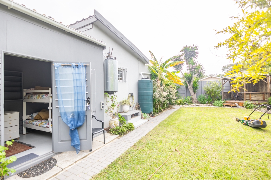 4 Bedroom Property for Sale in Stellenridge Western Cape